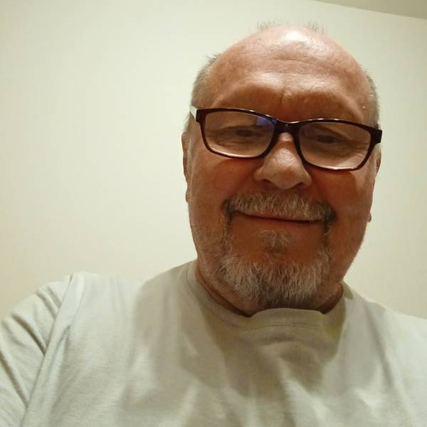 modelka s ID 0101D6JCUA p021