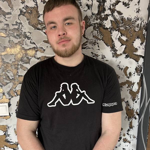 modelka s ID 0101E2Q5YG p031