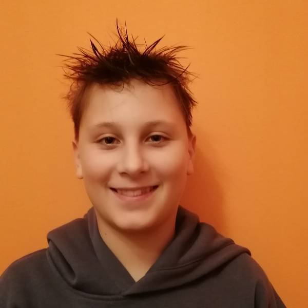 modelka s ID 0101E4Q631 p021