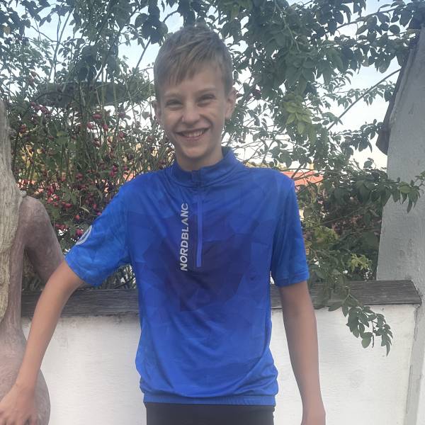 modelka s ID 0101EDH1XP p021