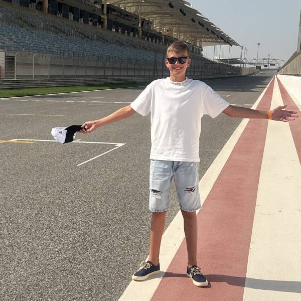 modelka s ID 0101EDH1XP p031