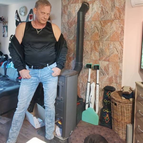 modelka s ID 0101EQ7ONW p031