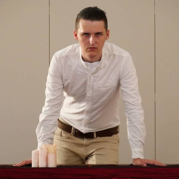 modelka s ID 0101F4B36F p031