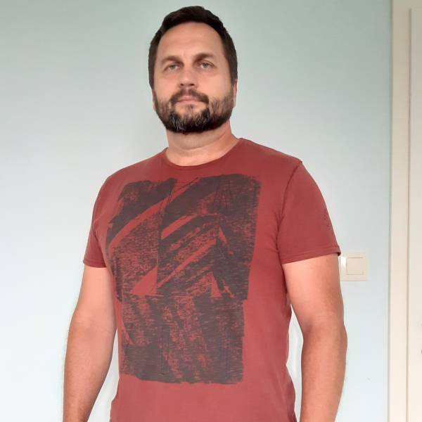 modelka s ID 0101FIFPNL p031