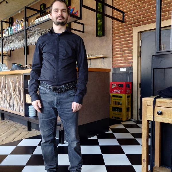 modelka s ID 0101FPGP2Q p031