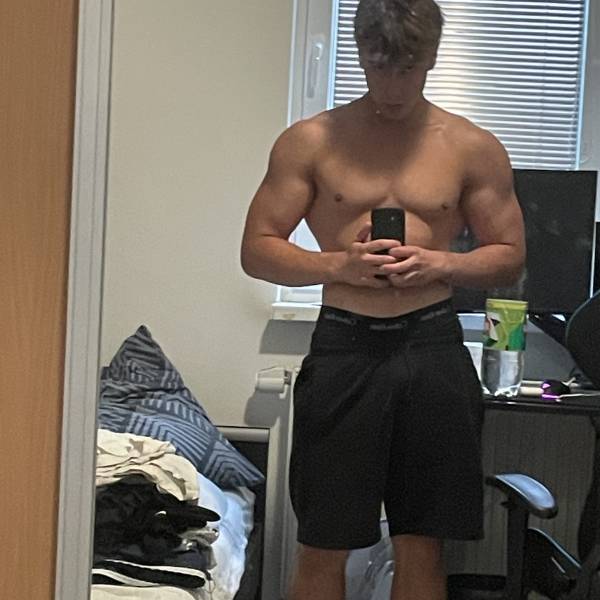 modelka s ID 0101FUTOA3 p031