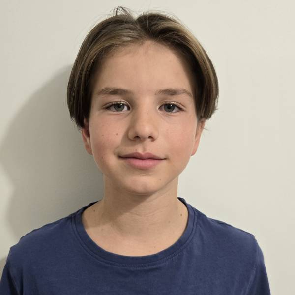 modelka s ID 0101G3Q8V0 p021