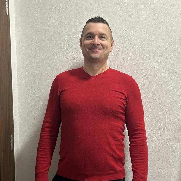 modelka s ID 0101G5B2KW p031