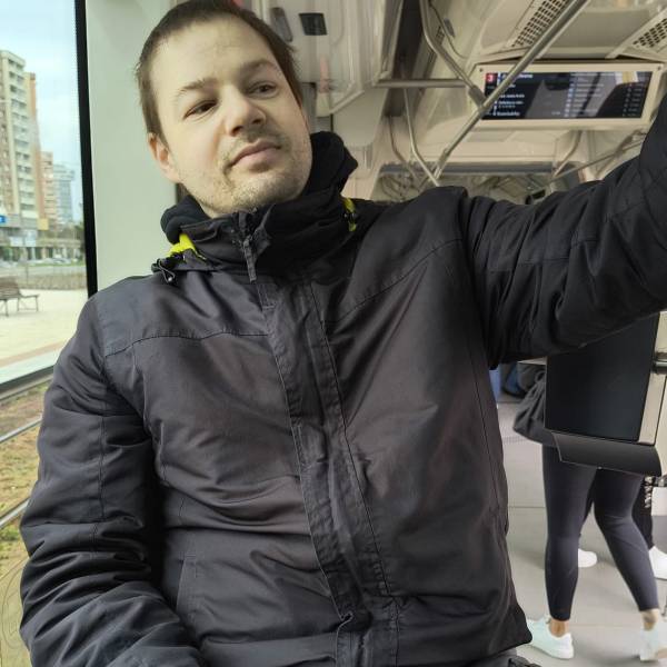 modelka s ID 0101GD8KX8 p031