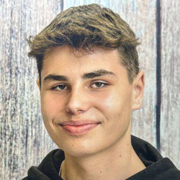 modelka s ID 0101GO8GOM p021