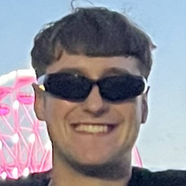 modelka s ID 0101GP52S6 p021