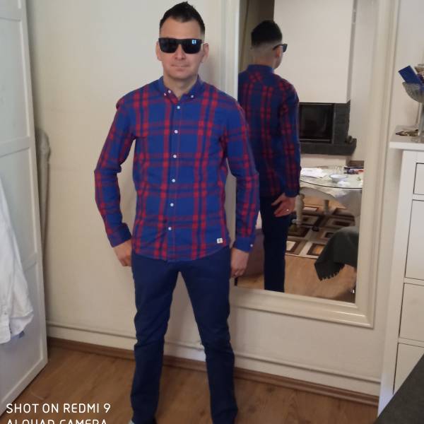 modelka s ID 0101GUOBYJ p031