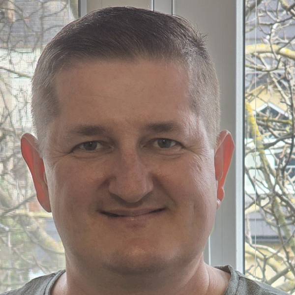 modelka s ID 0101GX2Z6H p021