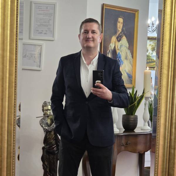 modelka s ID 0101GX2Z6H p031