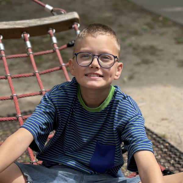 modelka s ID 0101H5BSY2 p021