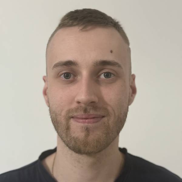 modelka s ID 0101H5MG6R p021