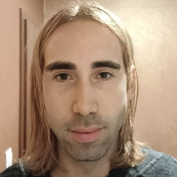 modelka s ID 0101HEAKVY p021