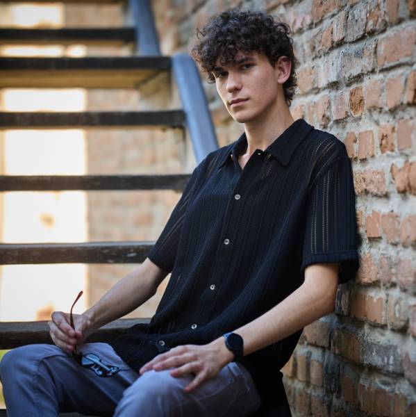 fotografia p015 profilu 0101HKHNFO