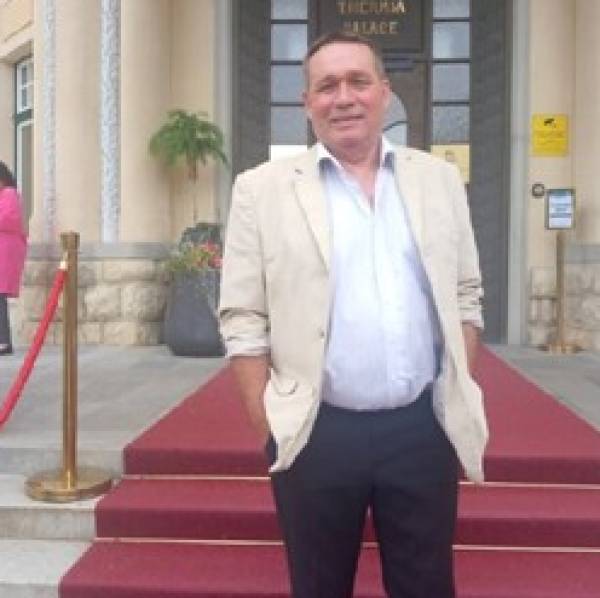 modelka s ID 0101HMUPW8 p031