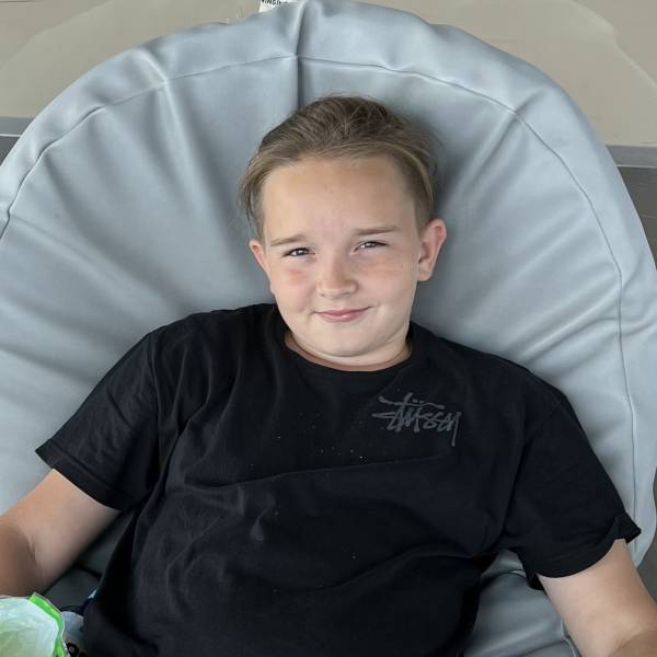 modelka s ID 0101HRM1Q7 p021