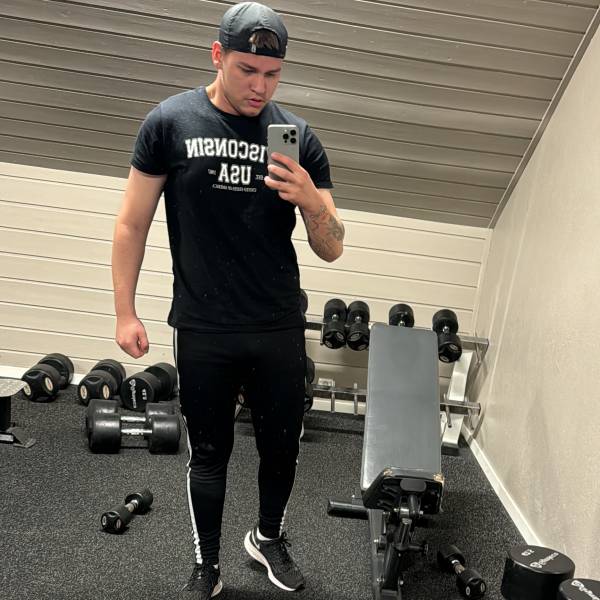 modelka s ID 0101I3MF6F p031