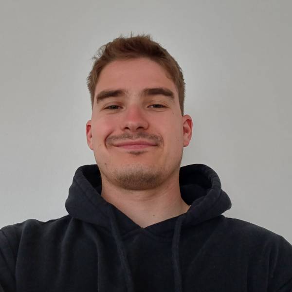 modelka s ID 0101I3ROL0 p021