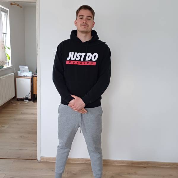 modelka s ID 0101I3ROL0 p031