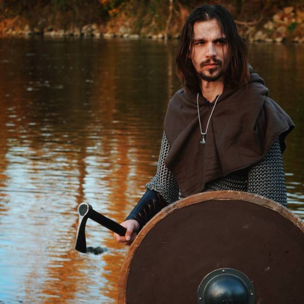 modelka s ID 0101IQUE0L p021