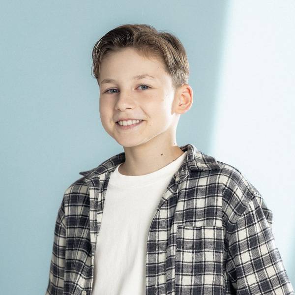 modelka s ID 0101J3DCVM p021