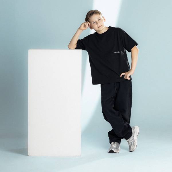 modelka s ID 0101J3DCVM p031