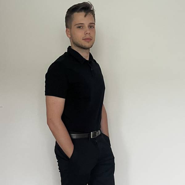 modelka s ID 0101J4O95K p031