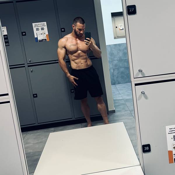 fotografia p012 profilu 0101J8W7UV