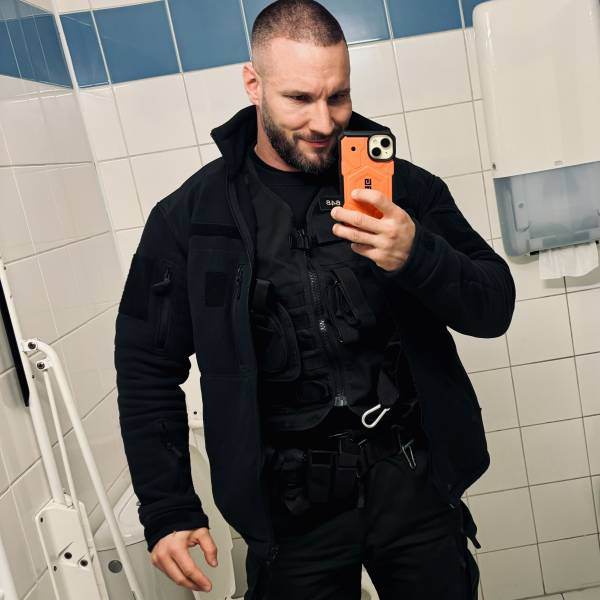 fotografia p013 profilu 0101J8W7UV