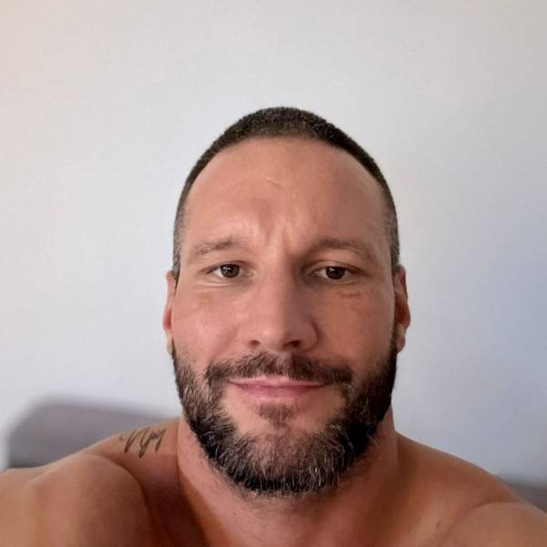 modelka s ID 0101J8W7UV p021