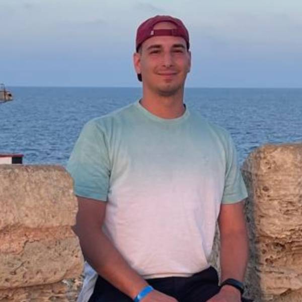 modelka s ID 0101JF2HAP p021