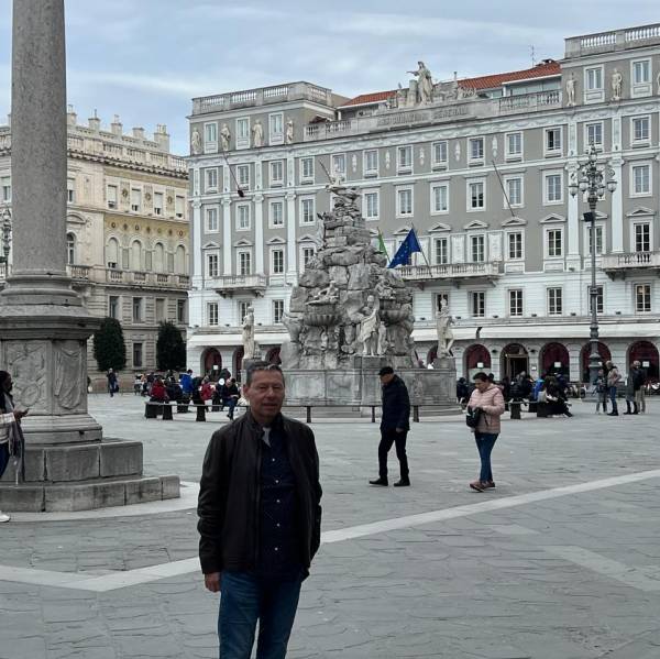 modelka s ID 0101JMIW2B p021