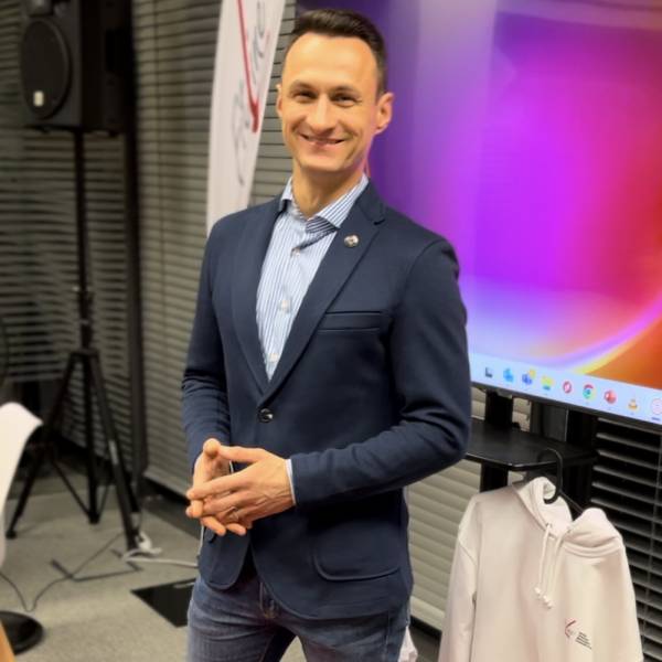 modelka s ID 0101JZVH9S p031