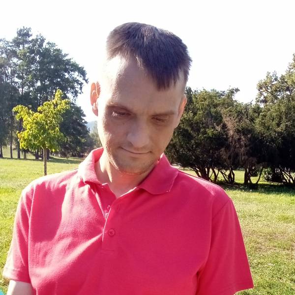 modelka s ID 0101K0VAJ8 p031