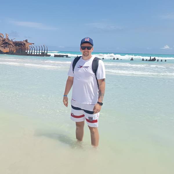 modelka s ID 0101K3OVLR p031