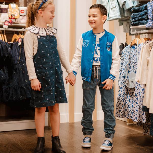 modelka s ID 0101LACGUZ p031