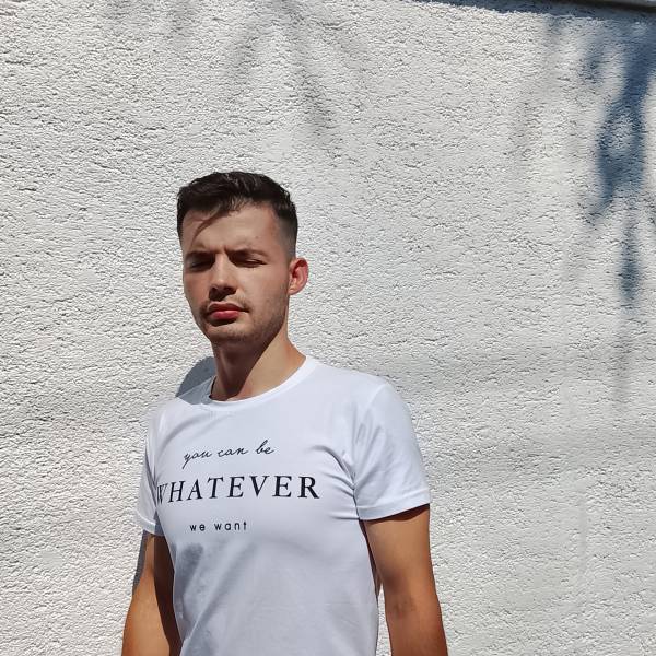 modelka s ID 0101LE00YJ p021