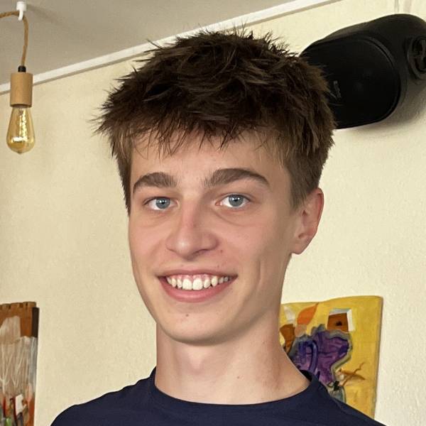 modelka s ID 0101LHKXJR p021