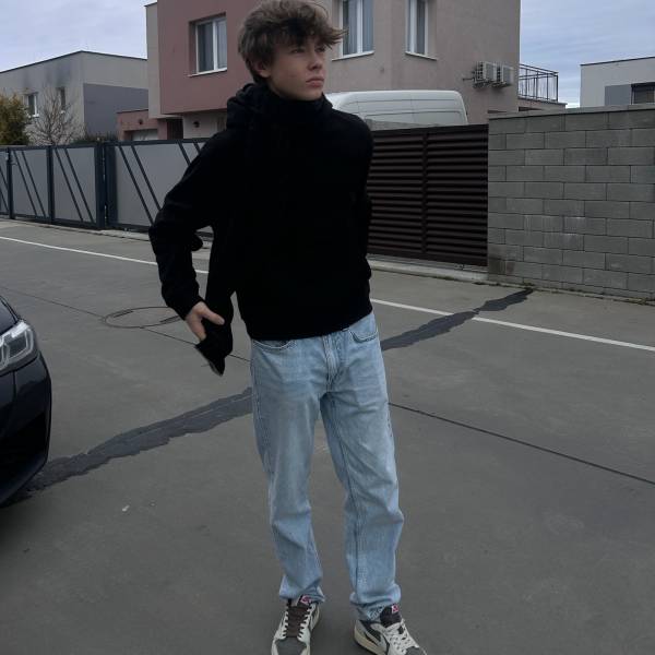 modelka s ID 0101LTTSLU p031