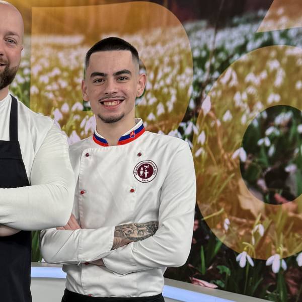 modelka s ID 0101LXIHT3 p021