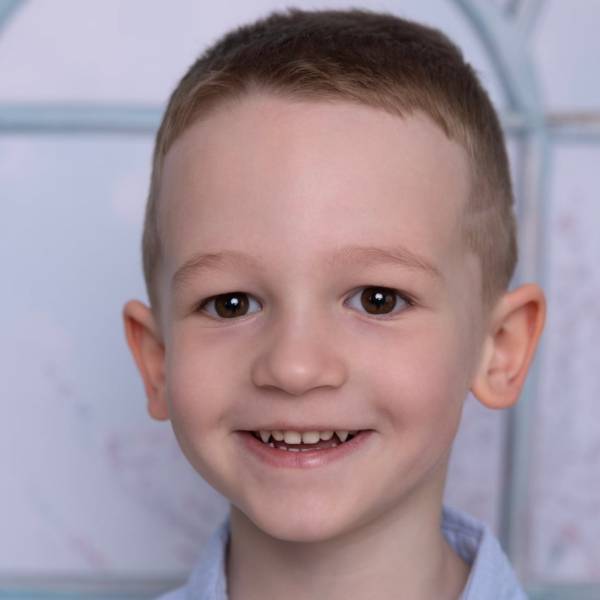 modelka s ID 0101M5YS0A p021