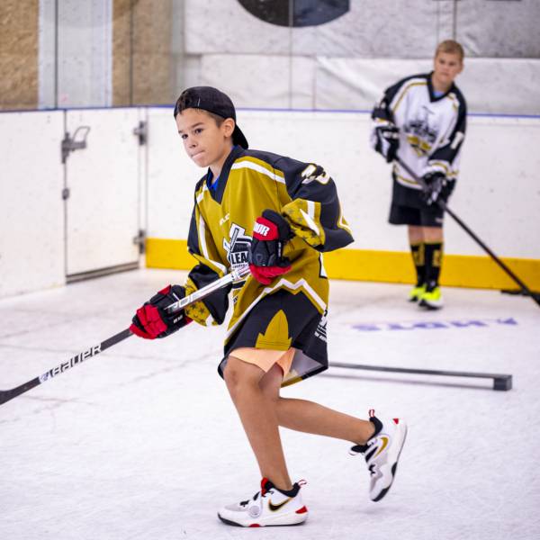 modelka s ID 0101MBLOAS p031