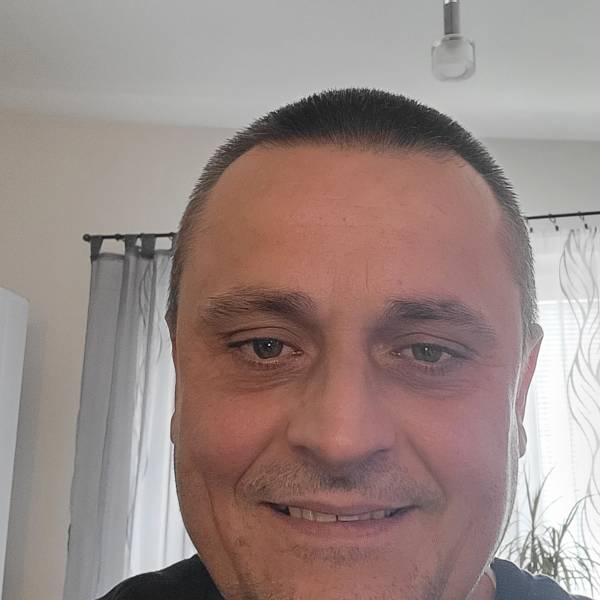 modelka s ID 0101MSB8BR p021