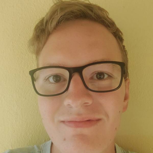 modelka s ID 0101MV6X8U p021