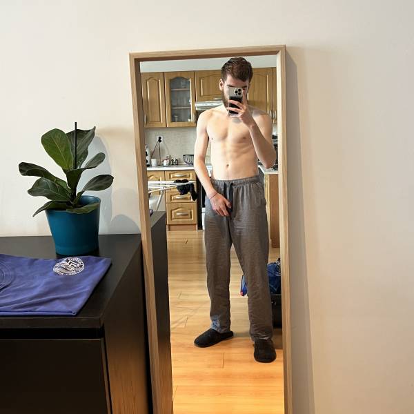 modelka s ID 0101N2G8QG p031