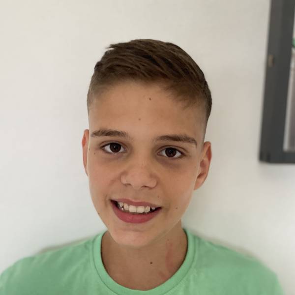 modelka s ID 0101NBKBMF p021